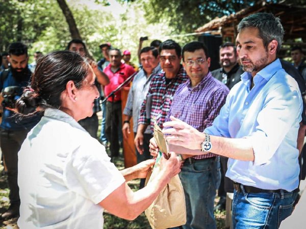 Abdo rechaza plan de seccionaleros y ratifica que no quiere reelección