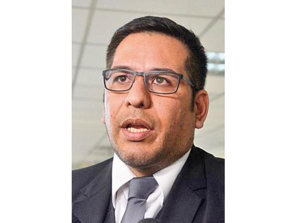 Senado da entrada a pedido de juicio  político al defensor