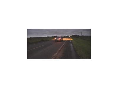 Oscuridad  por precaria iluminación expone a conductores en ruta PY01