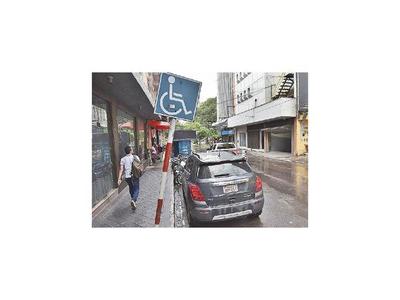 Estacionamiento y carné para personas con discapacidad
