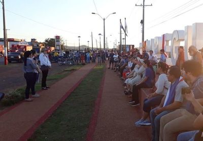 Pobladores se manifiestan en defensa del Caañabé - Nacionales - ABC Color