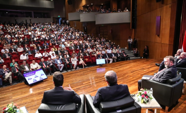 Exministros intercambian ideas para construir una agenda de transformación al 2025