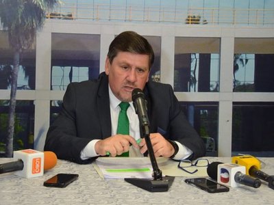 Para Blas Llano "no es el momento" para hablar de reelección
