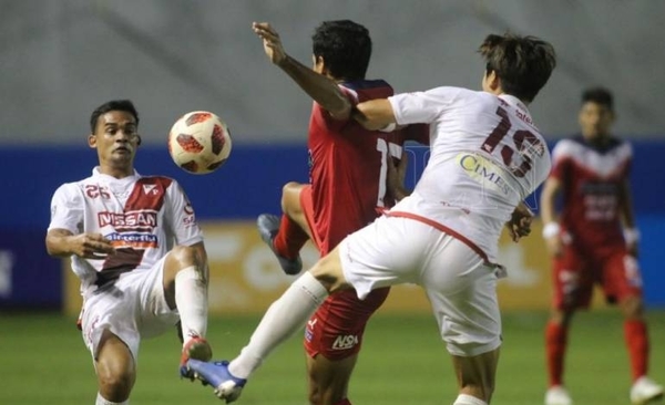 HOY / Nacional y River chocan en La visera