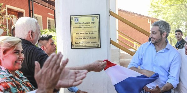 INAUGURAN MEJORAS EN EL COLEGIO AGRÍCOLA DE CARLOS A. LÓPEZ
