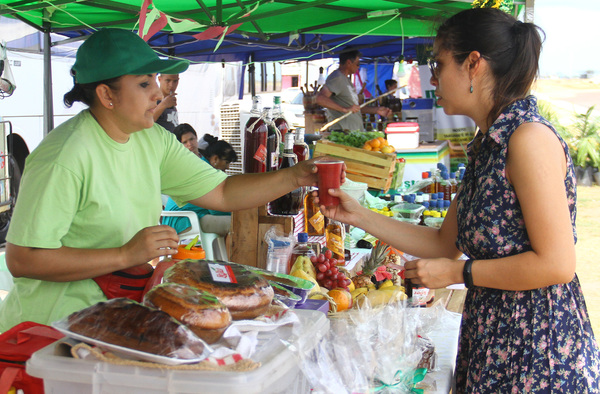 Feria granjera prosigue hasta este mediodía en la Costanera de Asunción » Ñanduti