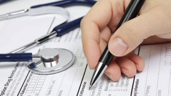 US$ 4 millones en seguro médico para funcionarios