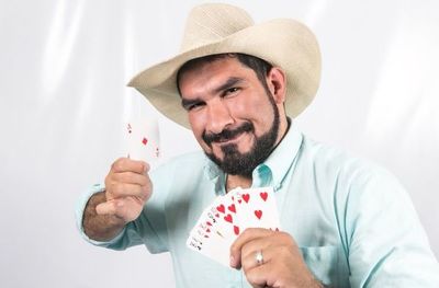 Los dilemas de Roberto - Weekend - ABC Color