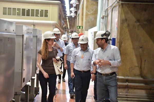 Itaipú realiza actualización tecnológica y garantiza continuidad de energía