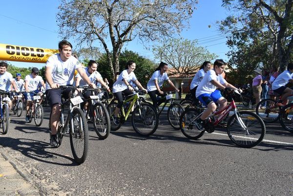 Paseo ciclístico saludable en Ayolas - Nacionales - ABC Color