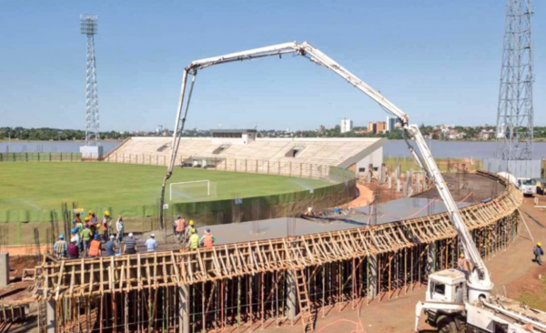 HOY / Avanzan obras en el estadio de la Perla del Sur