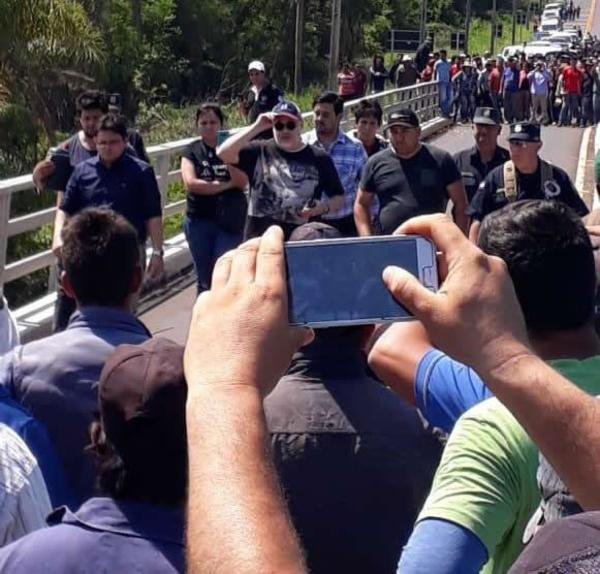 Denuncian a Paraguayo Cubas y Salyn Buzarquis por instar a invadir tierras en Caaguazú - ADN Paraguayo