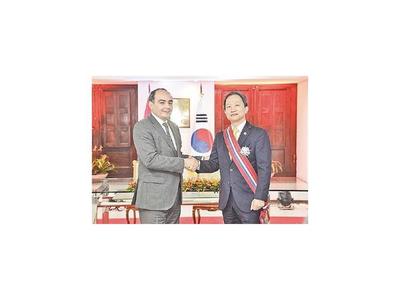 Paraguay reconoce ayuda de Corea  y labor de  embajador