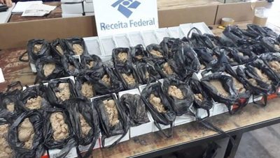 Incautan varios aparatos celulares en la Aduana