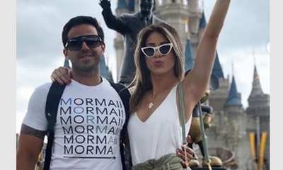 Jessica Torres junto a su novio por "Disney Word"