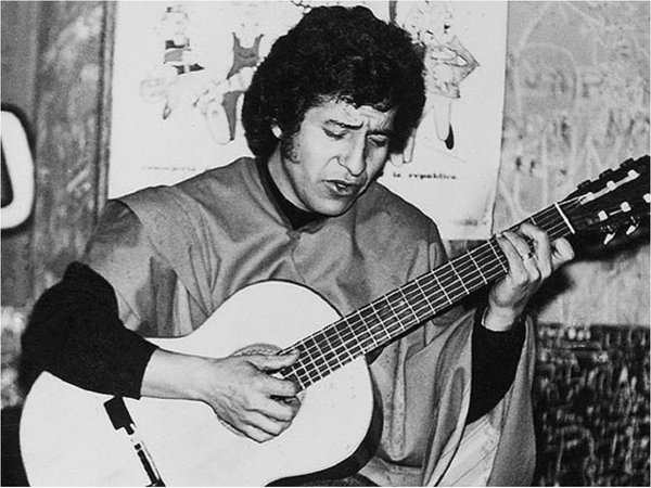 ¿Por qué recuerdan a Víctor Jara en protestas de Chile?