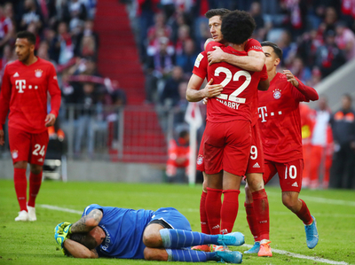 El Bayern Múnich queda como único puntero