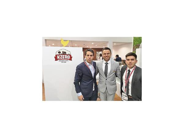 KZero cautiva al mundo con pollos