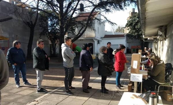 HOY / Paraguayos con mucha expectativa sobre el futuro de la Argentina