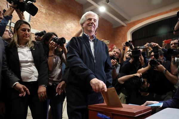 Presidente uruguayo alienta “esperanza y deseo” de traspasar poder a su sucesor - Mundo - ABC Color