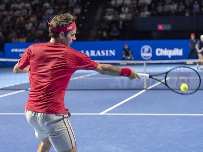 Federer gana en Basilea por décima vez