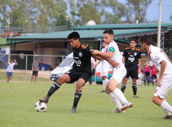 Olimpia, al mando de la Sub 15  - Fútbol - ABC Color