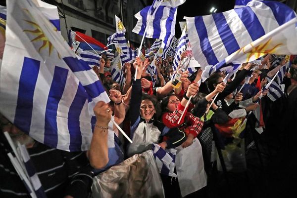 Izquierda y centroderecha definirán elecciones en 2da. vuelta en Uruguay - Mundo - ABC Color