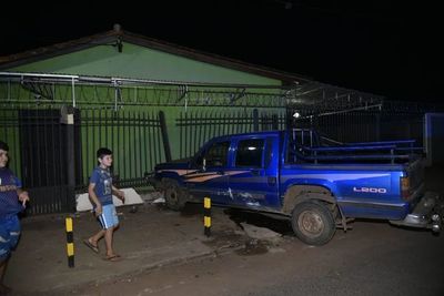 Choque contra reja en camino vecinal de San Lorenzo - Nacionales - ABC Color