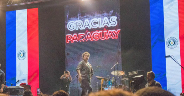 Calamaro piropeó a full a los paraguayos