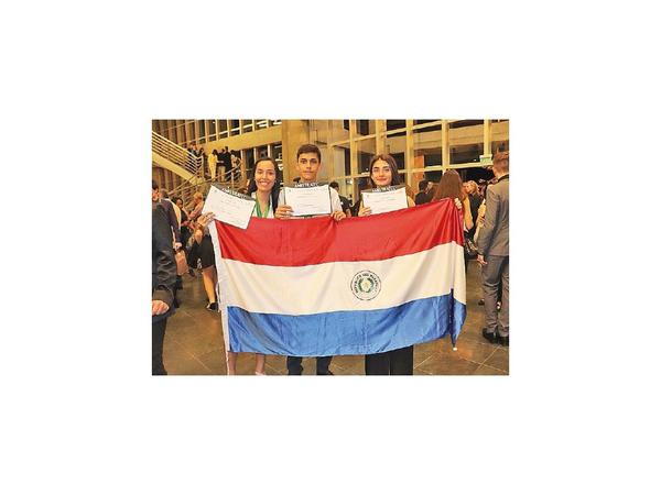 Paraguayos logran primer premio en feria de Brasil
