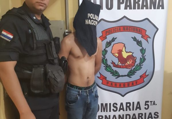 Detienen a hombre con orden de captura pendiente