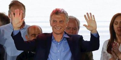 Macri felicita a Fernández por triunfo y le emplaza a una transición ordenada - .::RADIO NACIONAL::.
