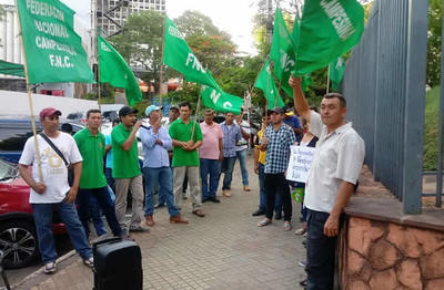 Campesinos inician movilización nacional