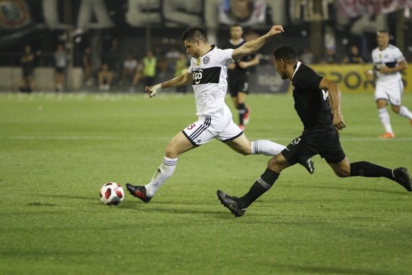 Olimpia ganó a Libertad y se afianza en la cima | .::Agencia IP::.