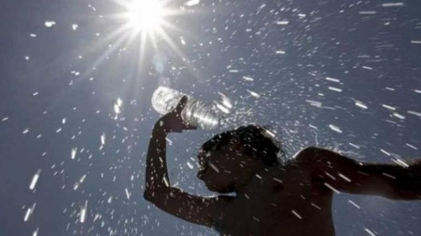 HOY / Cómo afrontar la ola de calor con más de 40º C y evitar descompensaciones