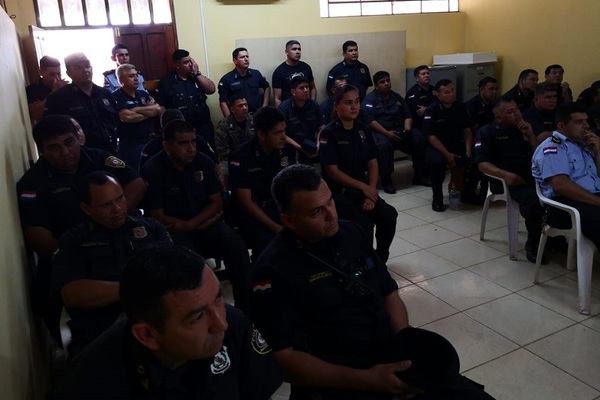 Detienen a 20 policías por supuesta vinculación con el narco “Leví”