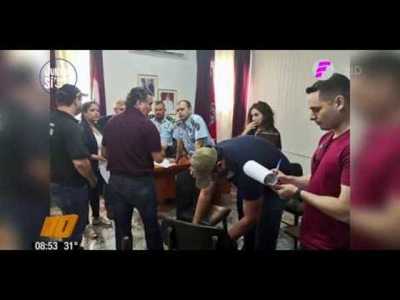 Detienen a varios policías por supuesta cobertura a narcotraficante