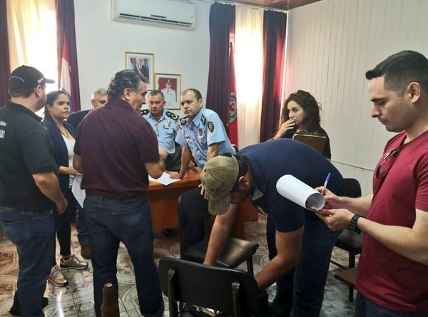 Más de 20 policías detenidos por brindar supuesta cobertura a narcotraficante