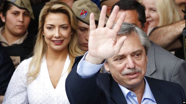 Fernández gana elecciones en la Argentina