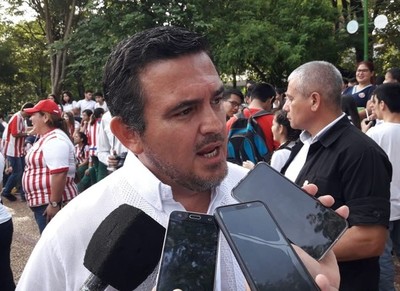 Toma del MEC: Es una puja de gremios que buscan protagonismo, sostiene ministro Petta