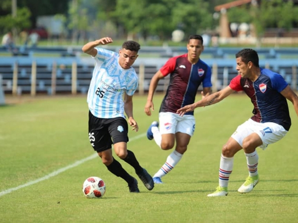 Guaireña sigue al frente y está cerca del ascenso