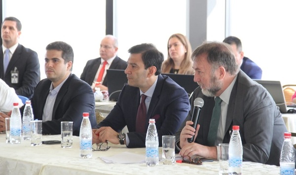 “Todos los pedidos de aumentos son para salarios”, afirma Ministro