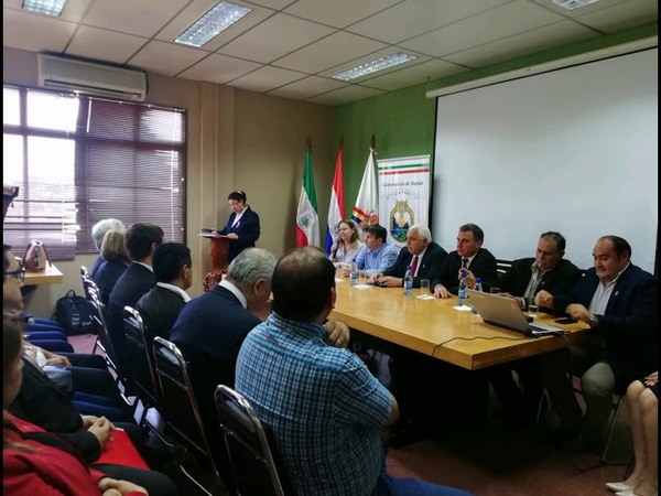 LANZAMIENTO DE PLATAFORMA WEB DE SOJA Y CARNE, Y DEL DIPLOMADO EN SISTEMA DE INFORMACIÓN GEOGRÁFICA.