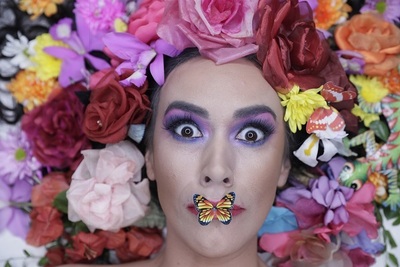 Invitan a show cómico "Las Mil y una Flores"