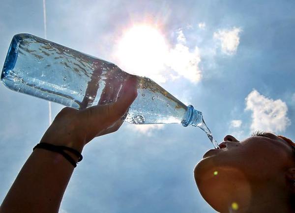 Medidas para evitar golpes de calor y deshidratación