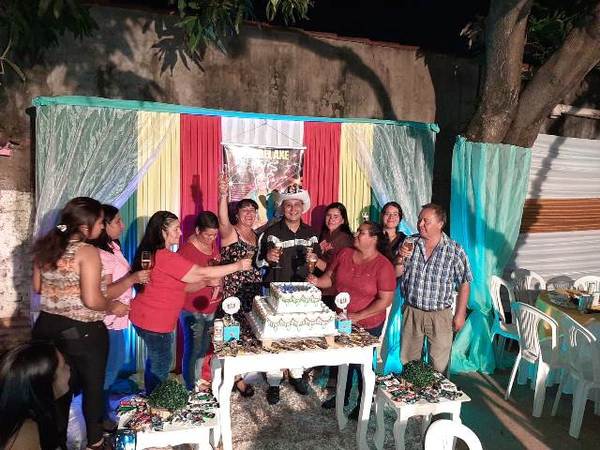 El Rey del Axe estuvo de cumpleaños