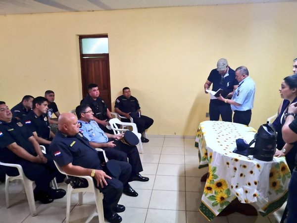 Policías detenidos brindaban protección, asistencia e información a narcos - ADN Paraguayo