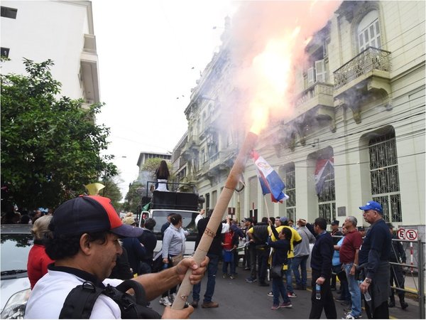 Codehupy: Derecho a manifestación está por encima del libre tránsito