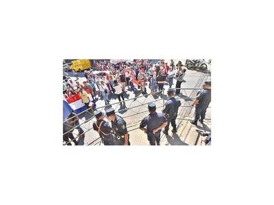 Los sintechos también marcharon sin generar violencia en el centro capitalino