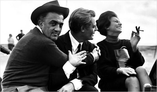 La película de Scola sobre Fellini, en FADA/UNA - Cine y TV - ABC Color